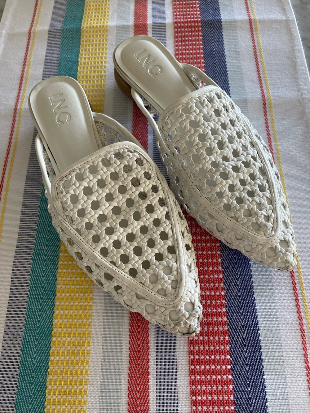 Inc International Concepts Jalissa mules in white